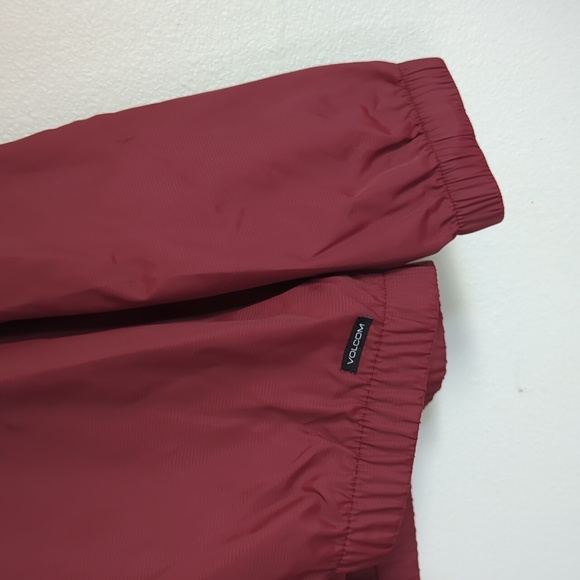 Volcom Windbreaker - Picture 2 of 5